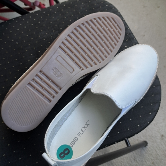 Studio Flexx Shoes - Picture 3 of 5